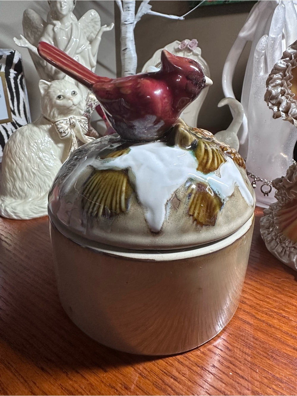Vintage 1980s rustic stoneware cookie jar and lid, cardinal, snow, pine cones
Wi